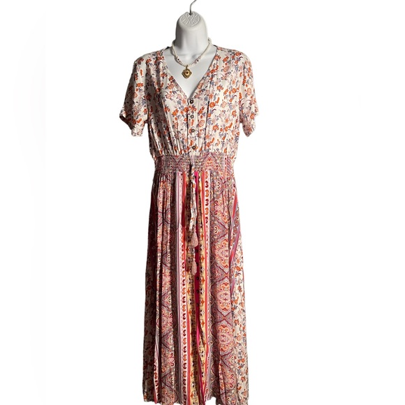 NWT.  DRESS by Sacred Threads.  S/M.   CL/GR01.  222486 - Picture 2 of 5